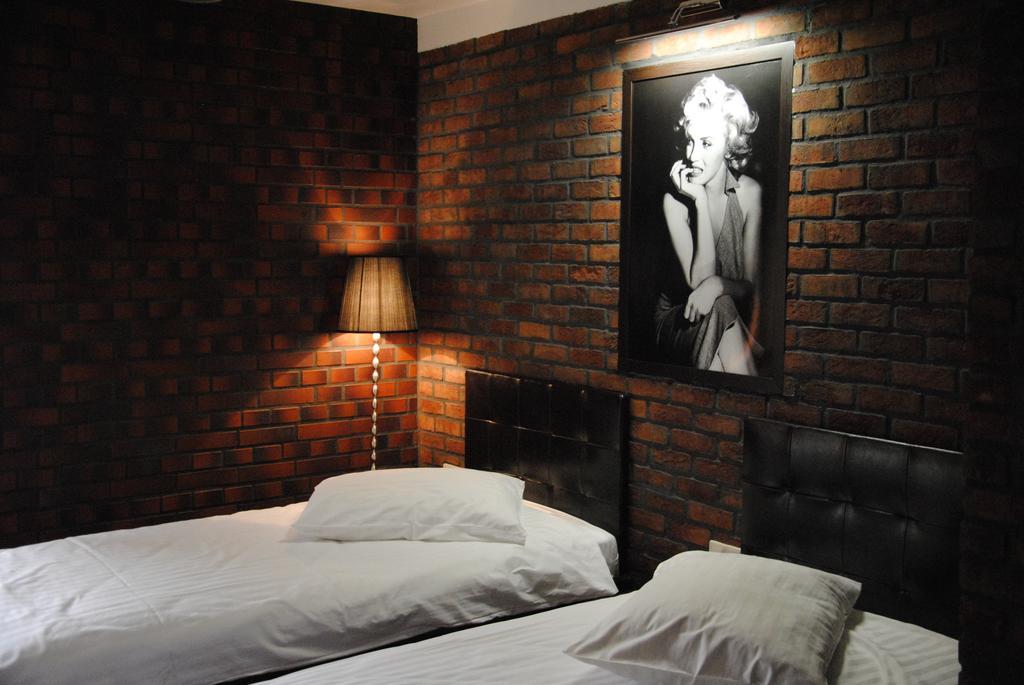 Amadeus Hotel Zielona Góra Habitación foto