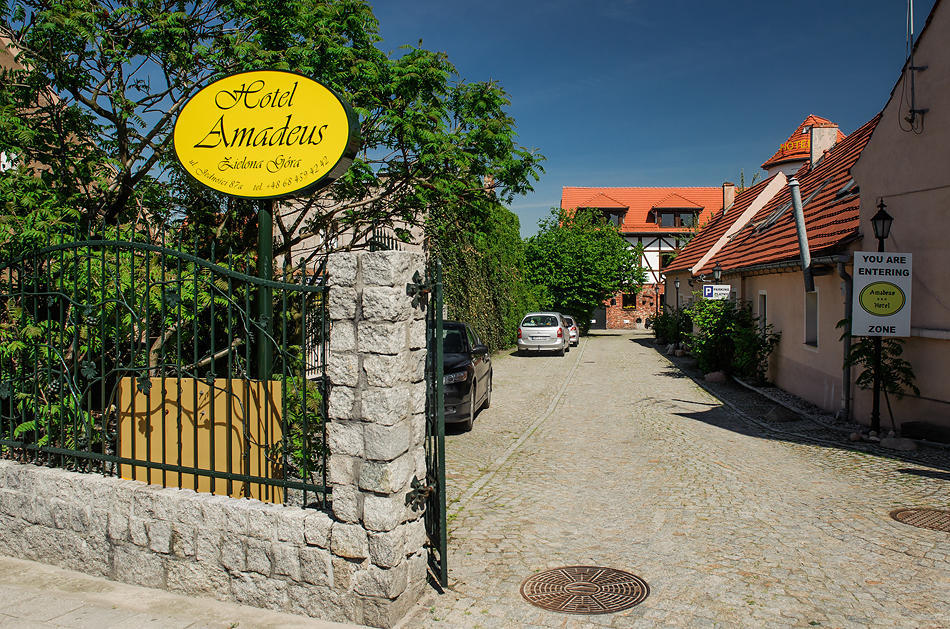 Amadeus Hotel Zielona Góra Exterior foto